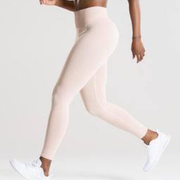 Woman’s Best Nude leggings Never worn⚠️ - Picture 3 of 3